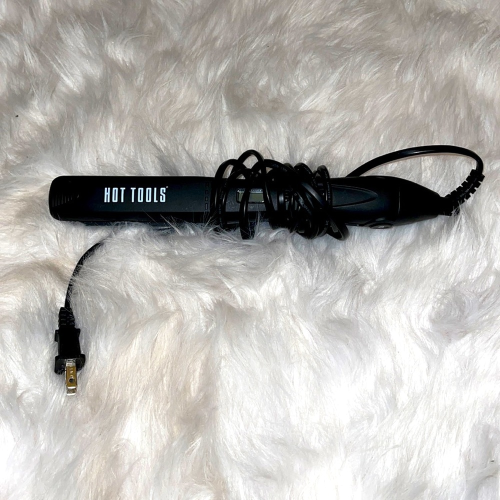 Hot Tools Hair Straightener